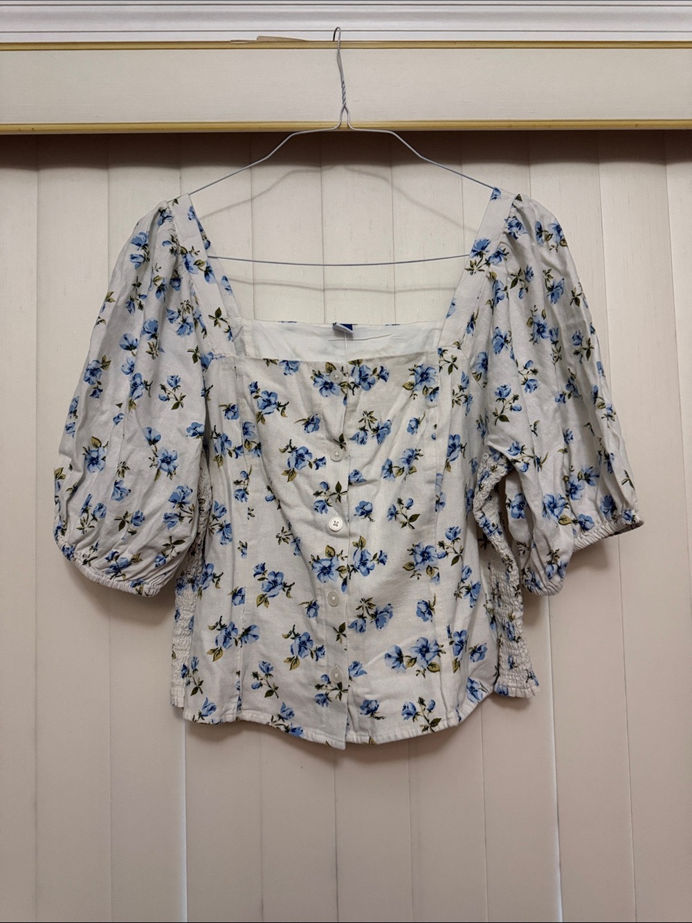 Old Navy White Square-Neck Puff Sleeve Blouse with Blue Floral Print